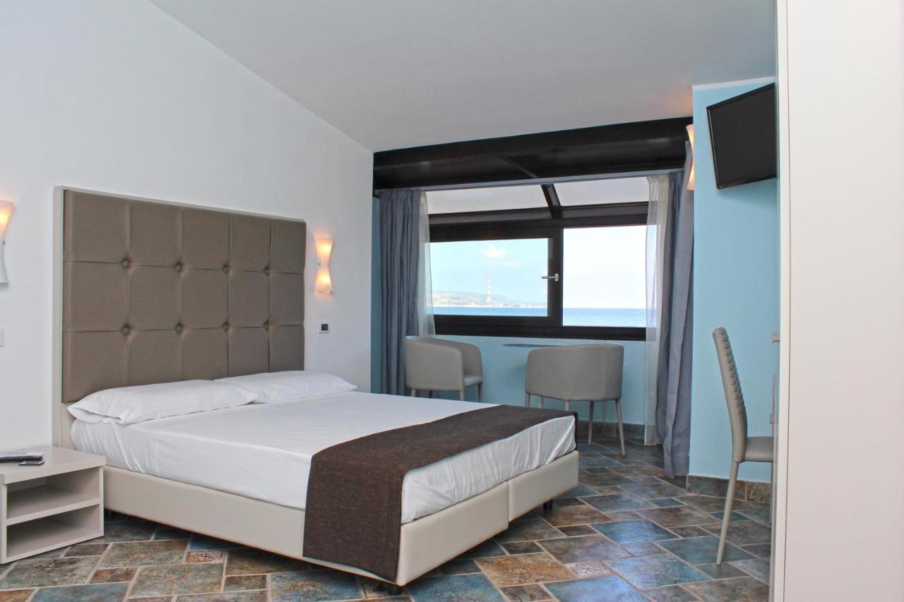 Bb Oasis Bed & Breakfast Шила Екстериор снимка