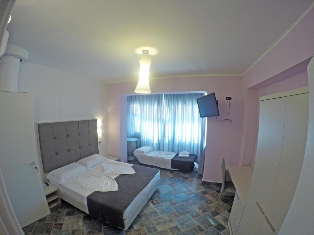 Bb Oasis Bed & Breakfast Шила Екстериор снимка
